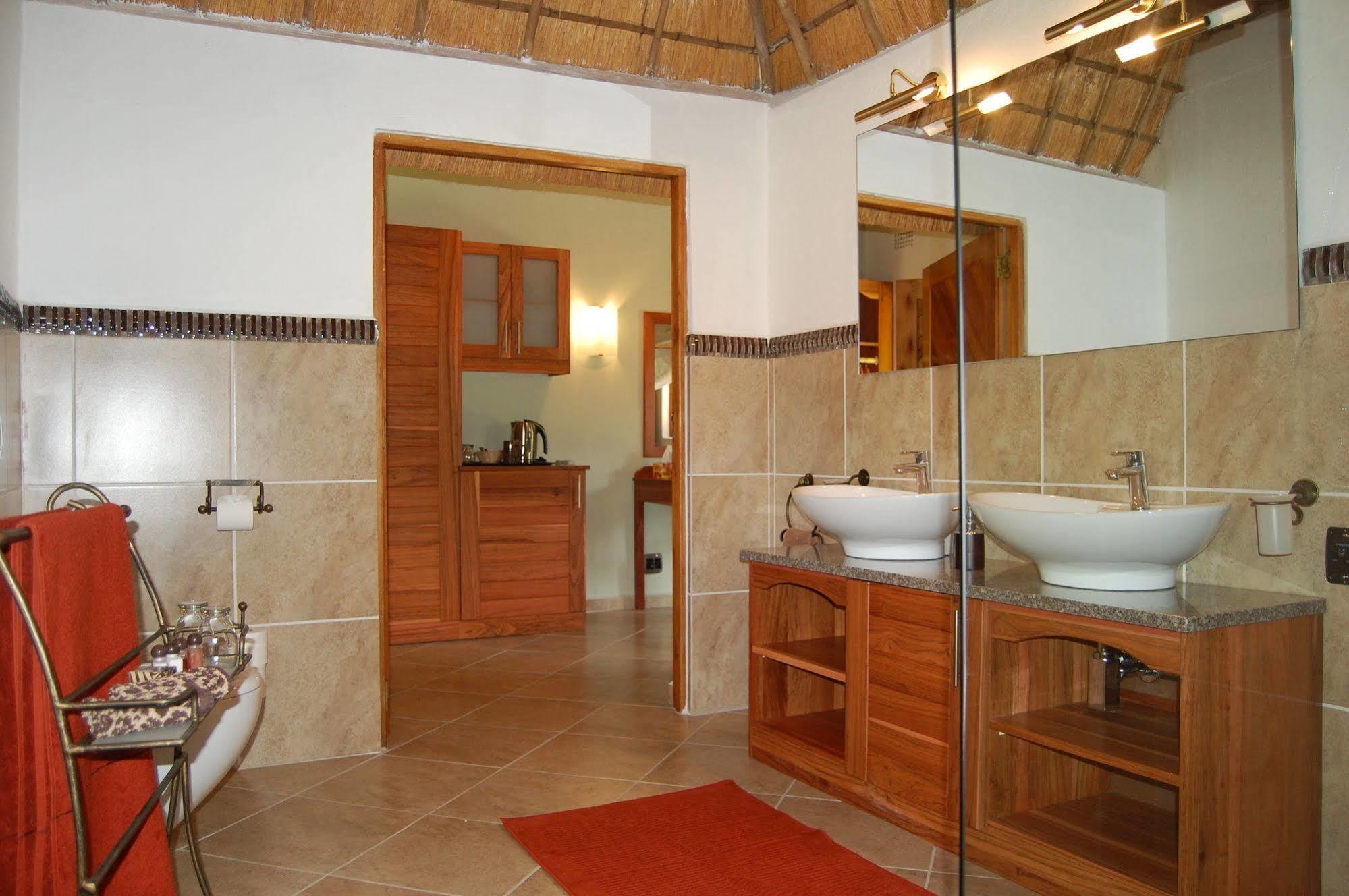 Kubu Safari Lodge 호에드스프뤼트 외부 사진